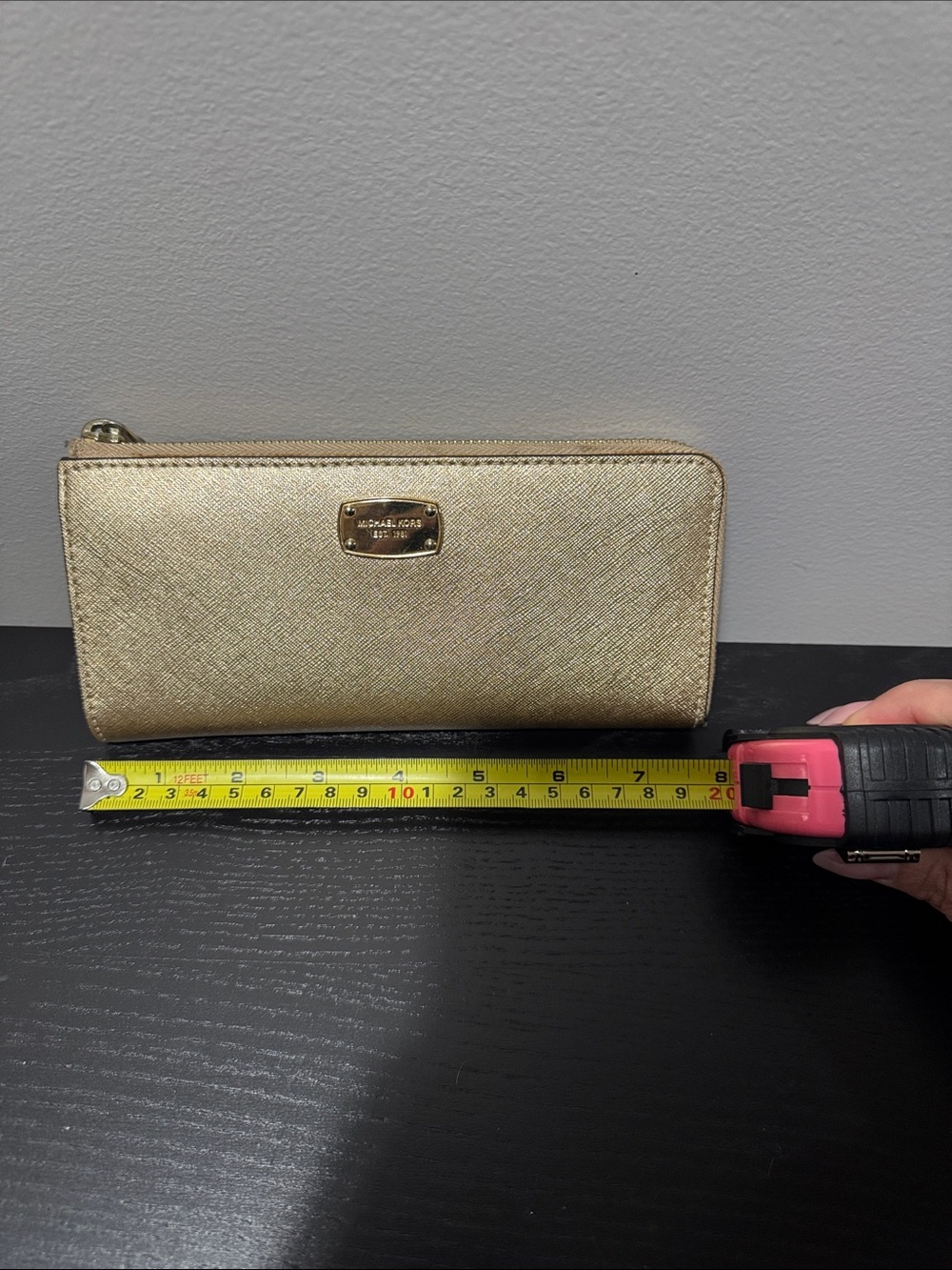 Michael Kors Metallic Gold Saffiano Zip Wallet - Picture 3 of 6